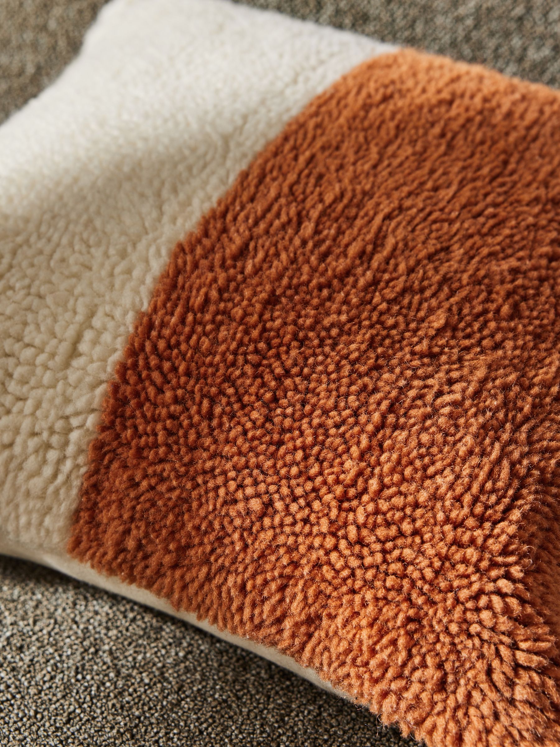 Lori Tufted Berber Cushion in Rust Red