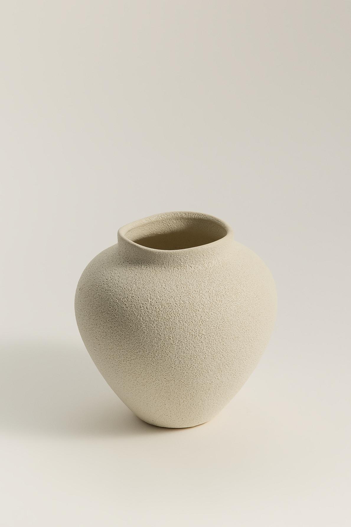 Jarrón ovalado 21 x 20 cm