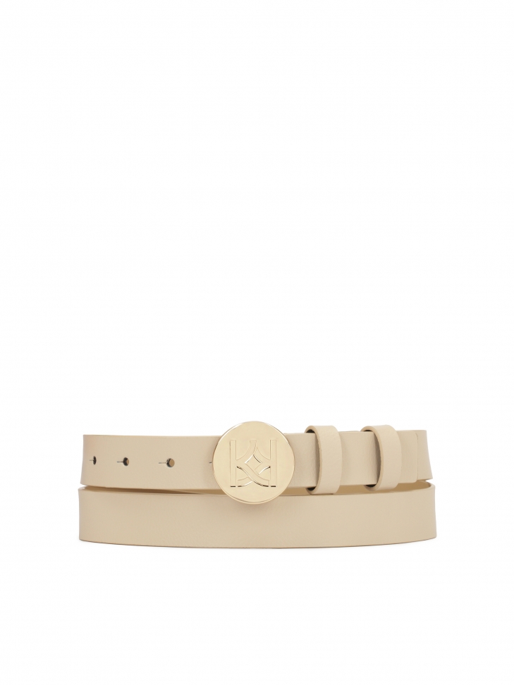 Leather belt with round buckle