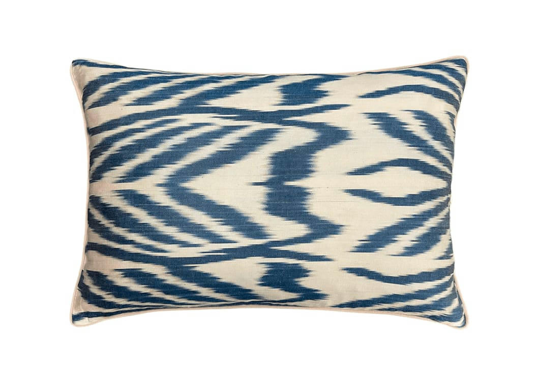 - Housse de coussin double soie ikat  40x60 bleu