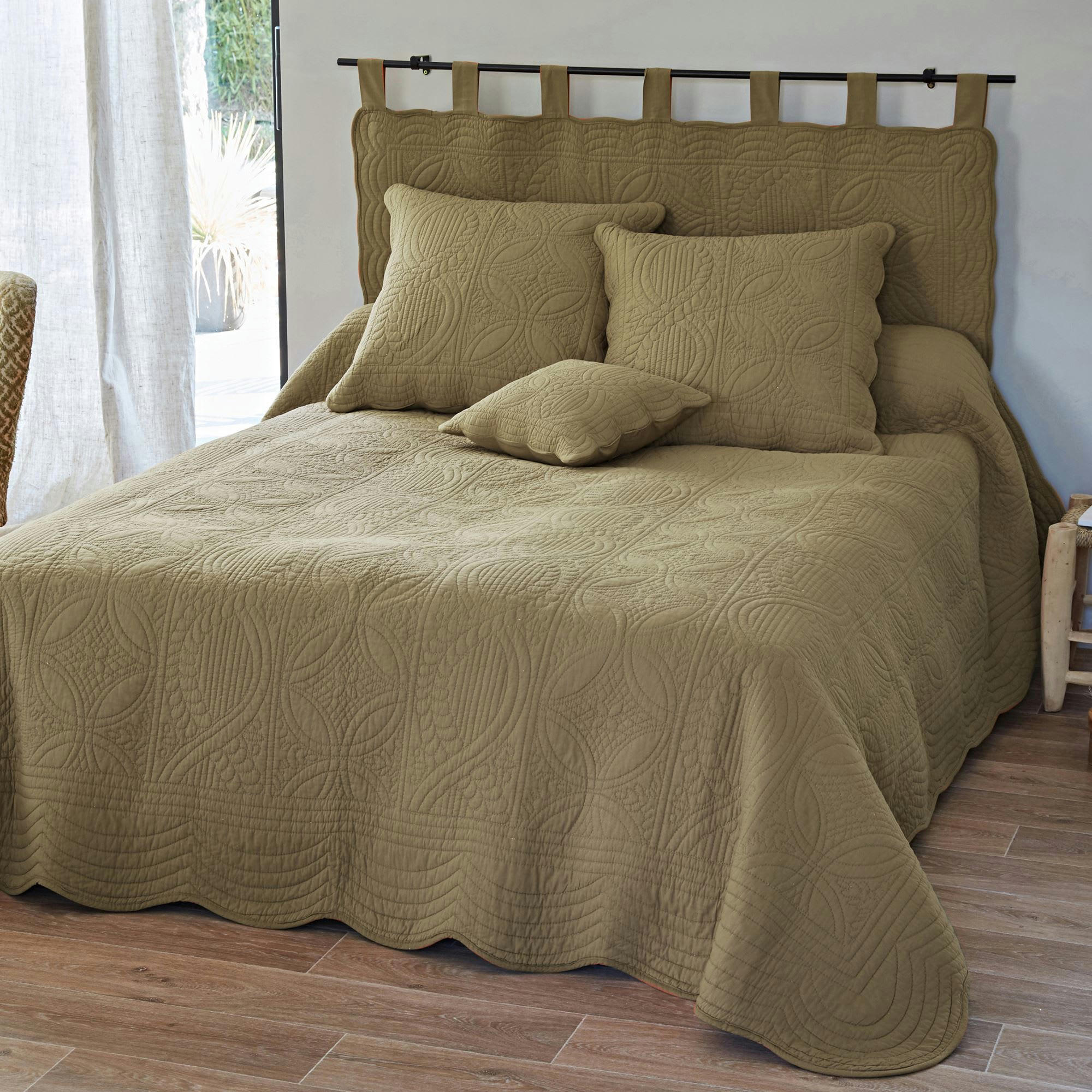 BAILLARGUES - Boutis 230x250 beige ficelle en coton