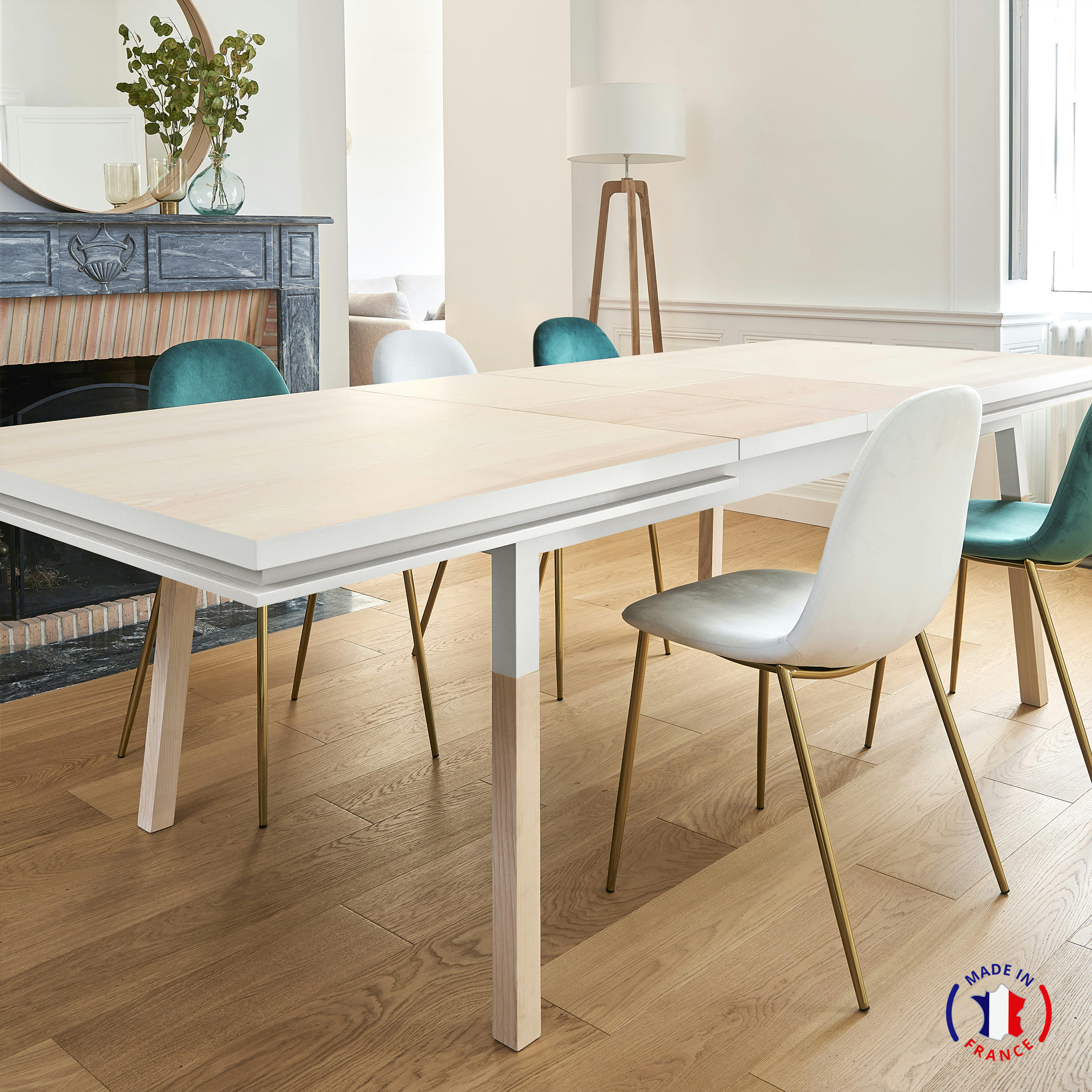 EGEE - Table 220x120 cm en frêne massif, 2 rallonges blanc balisson