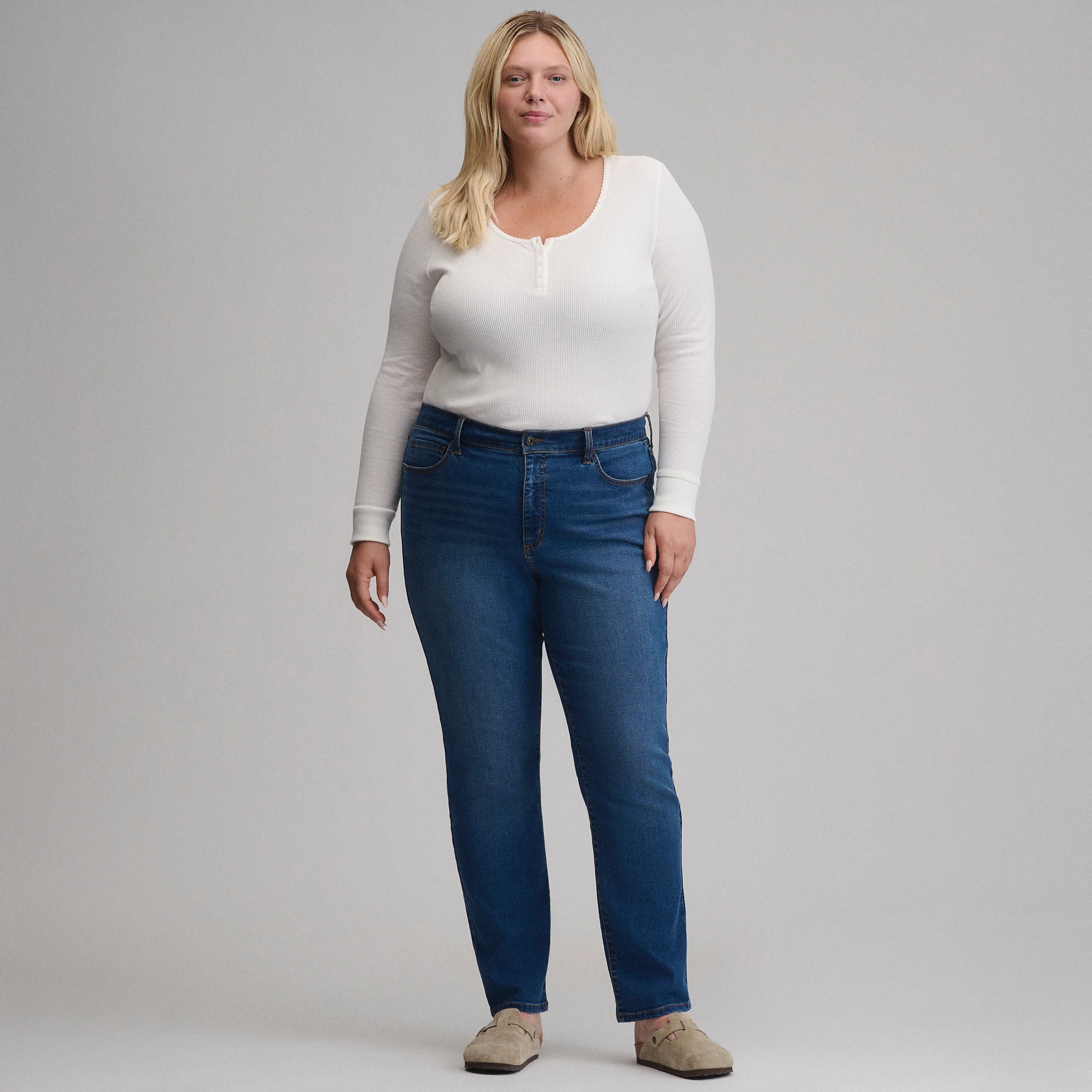 Women's Venture Stretch High-Rise Straight Leg Jeans