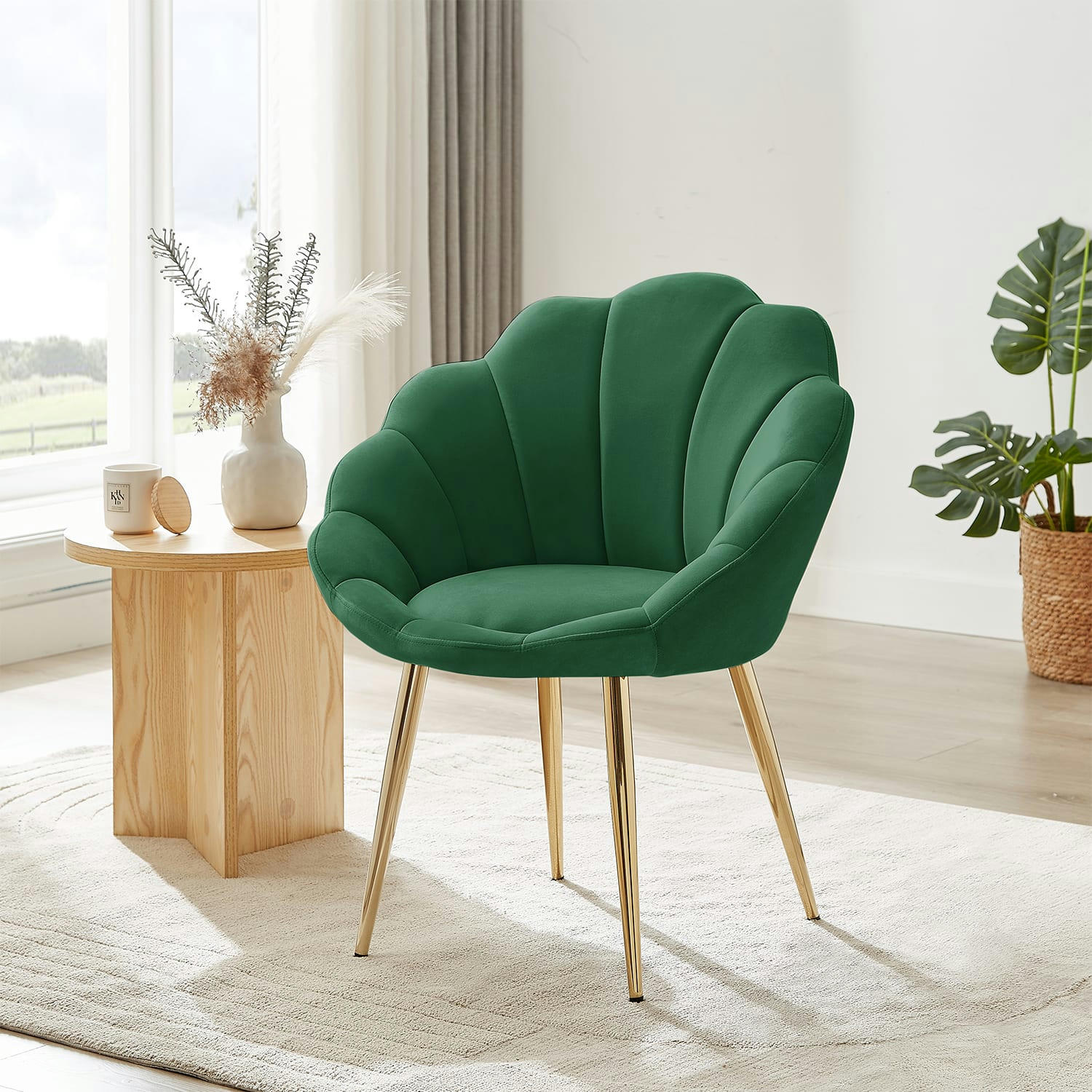 CORAIL - Fauteuil  velours vert sapin avec piétement doré