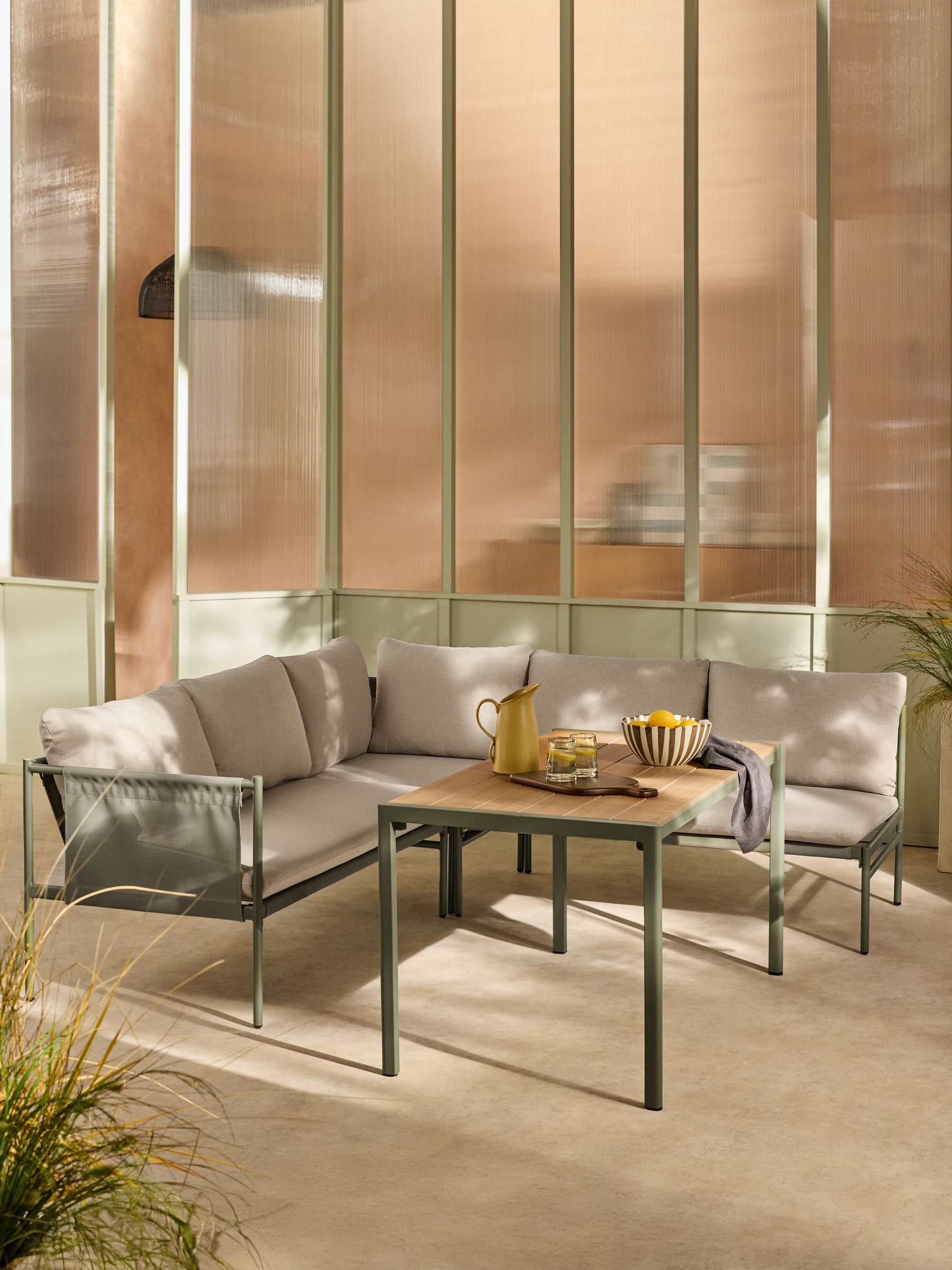 Estelle Garden Corner Dining Lounge Set in Green