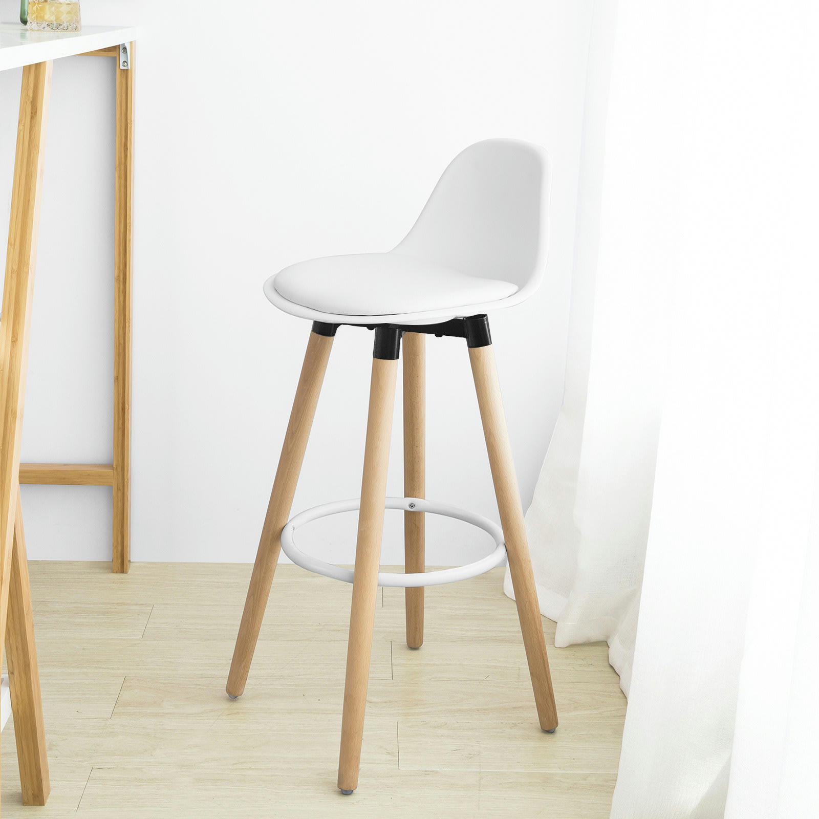- Tabouret de bar en bois avec dossier blanc