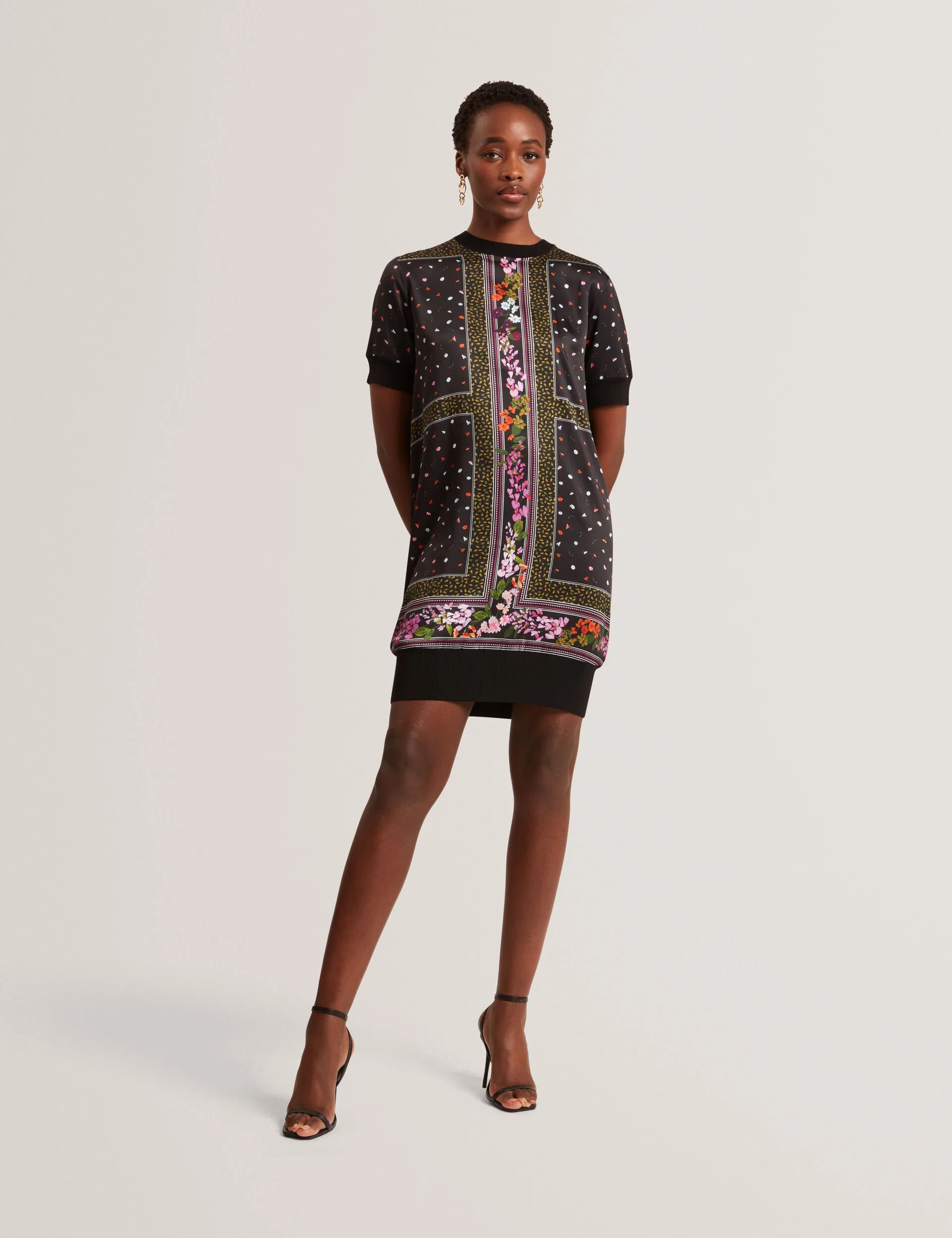 DEBHIE | BLACK