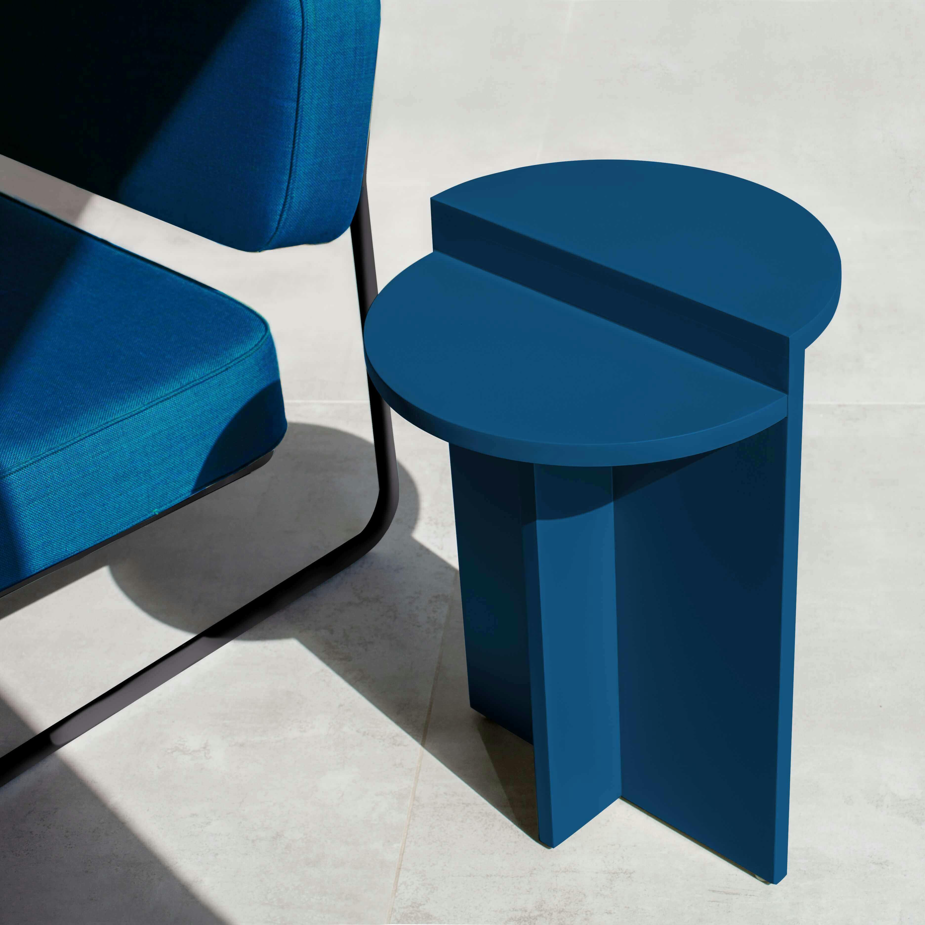 ANKA - Table d'appoint, bout de canapé en bleu nuit, 56*38*38