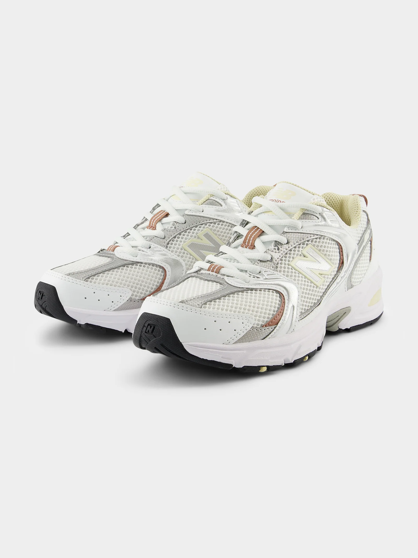 Unisex 530 Sneakers