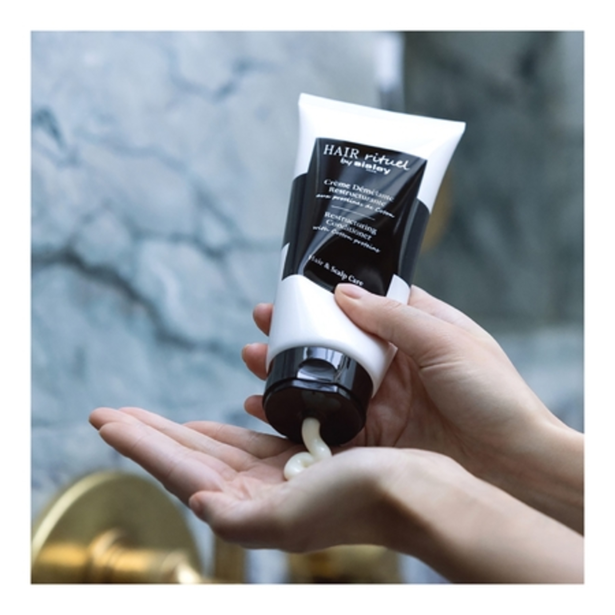 HAIR RITUEL by SISLEYCrème Démêlante Restructurante aux Protéines de Coton