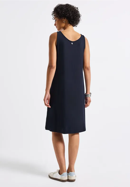 Kleid mit Knotendetail