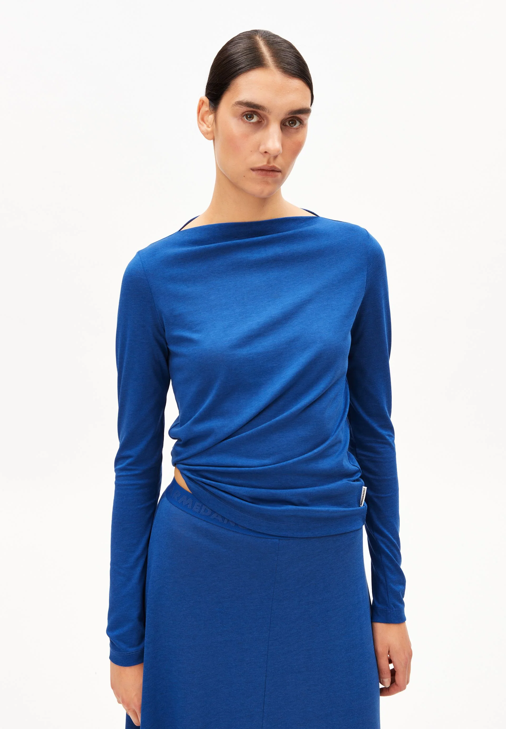 BOAT NECK LANGARMSHIRT