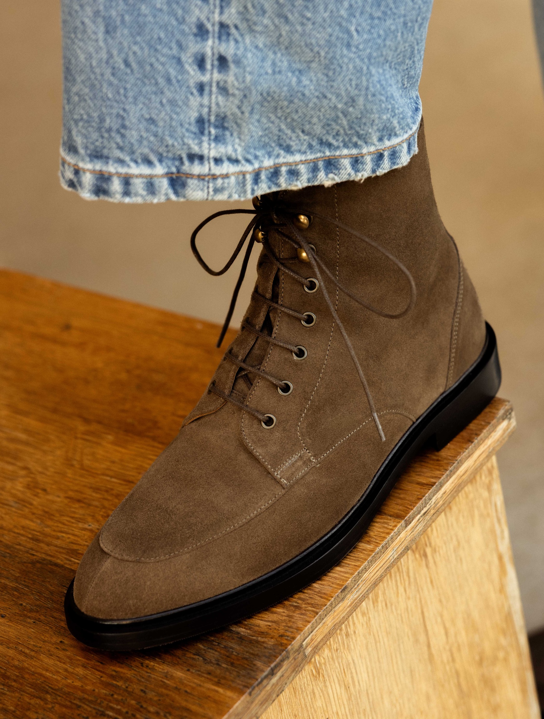 Cassian Brun Kaki