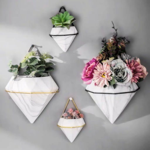 Zestaw dwóch doniczek ceramicznych ściennych biało-złote