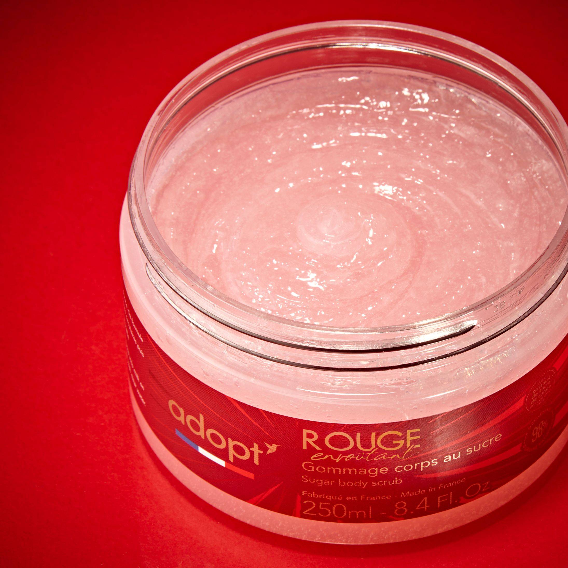 Rouge EnvoûtantGommage corps au sucre 250 ml