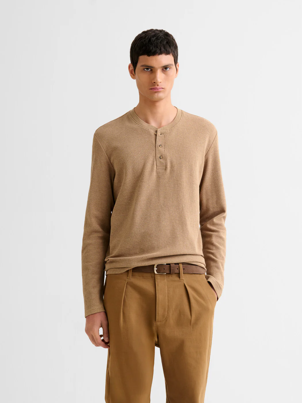 T-shirt manches longues col tunisien