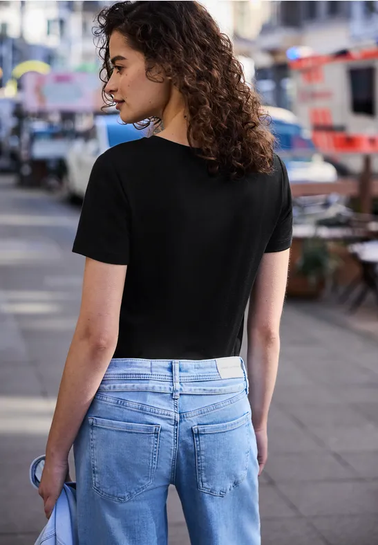 Basic T-Shirt mit Rundhals und Kurzarm