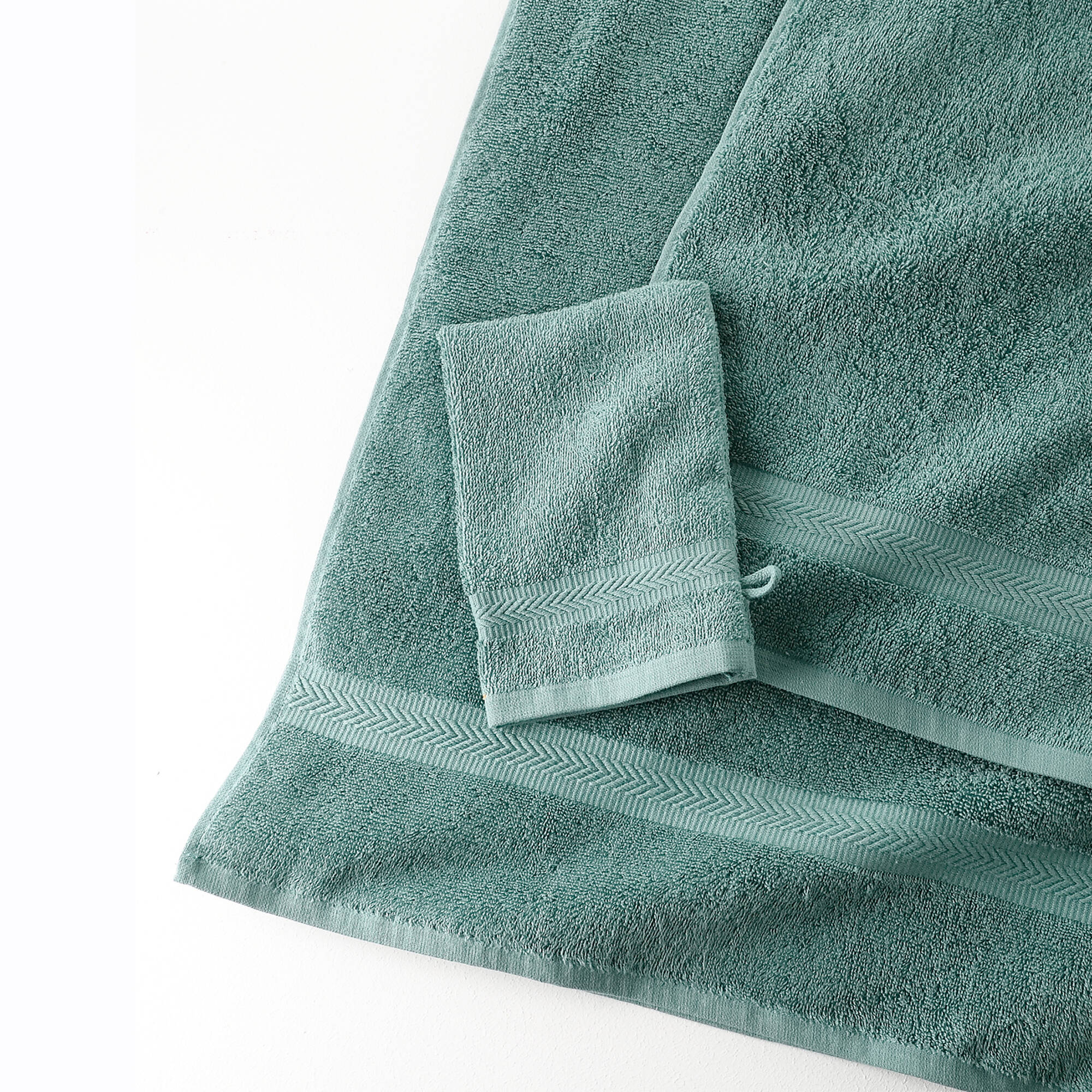 Collection serviettes de bain unies 420 g/m2 confort moelleux