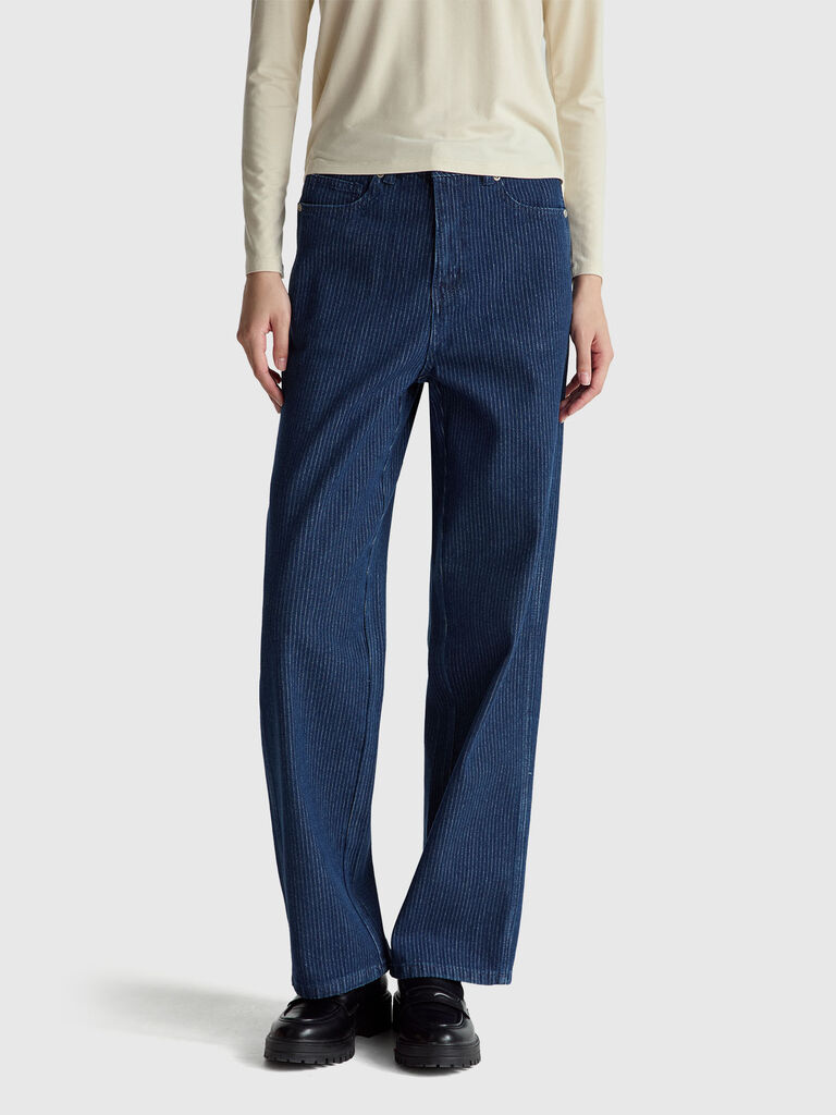 Jeans with vertical stripes