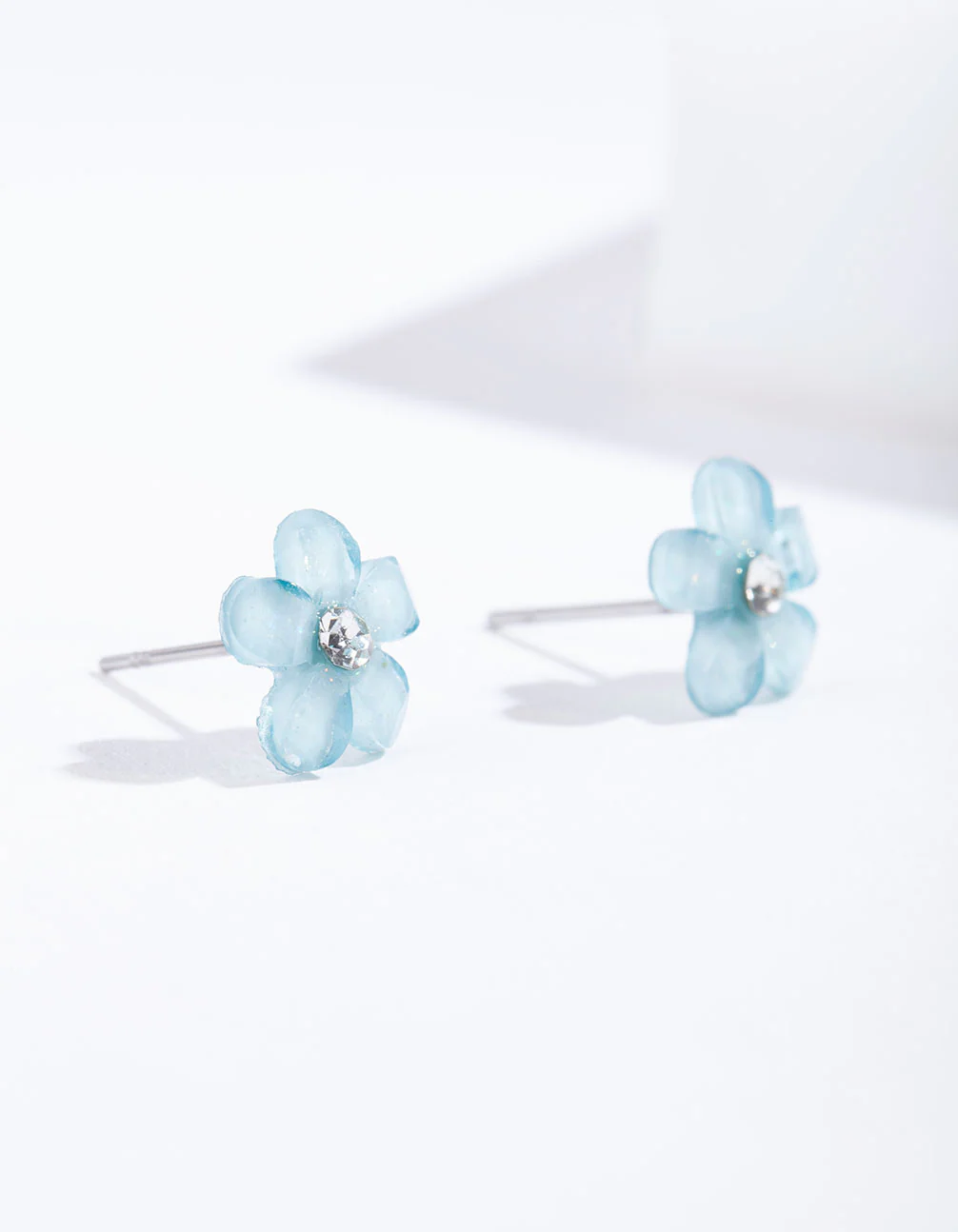 Blue Pretty Flower Stud Earrings