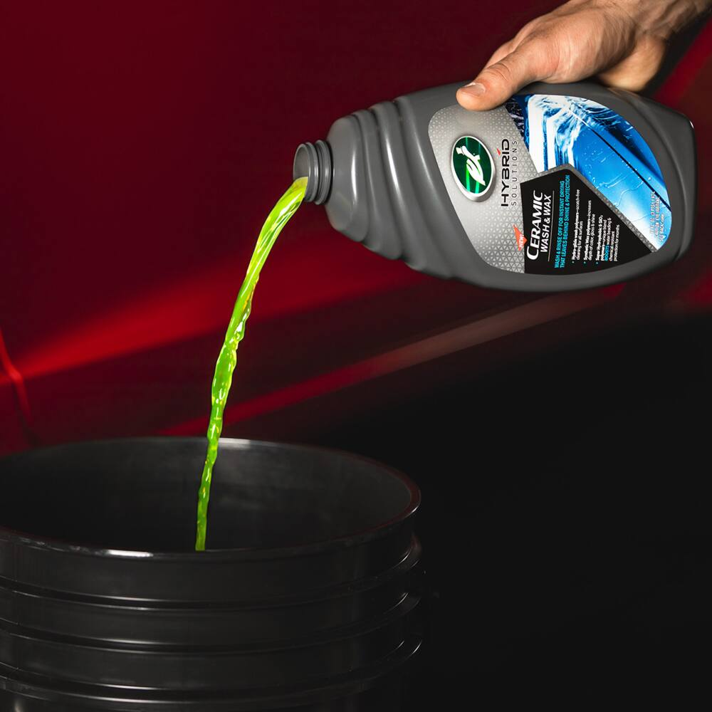 Turtle Wax Hybrid Solutions Ceramic Car Wash & Wax, 1.42-L