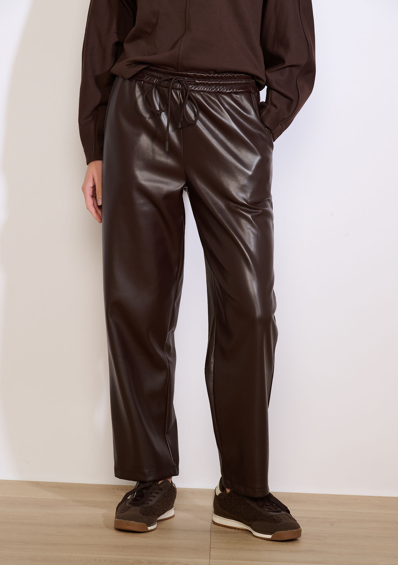 Joggingbroek in imitatieleer