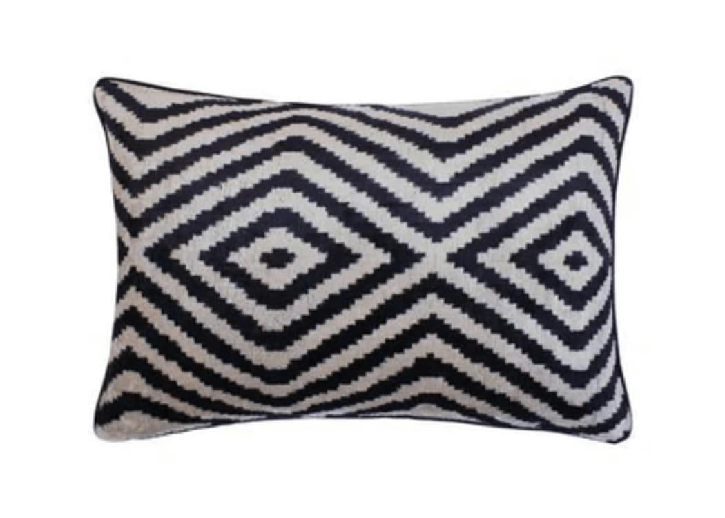 - Housse de coussin velours et soie ikat  40x60 noir