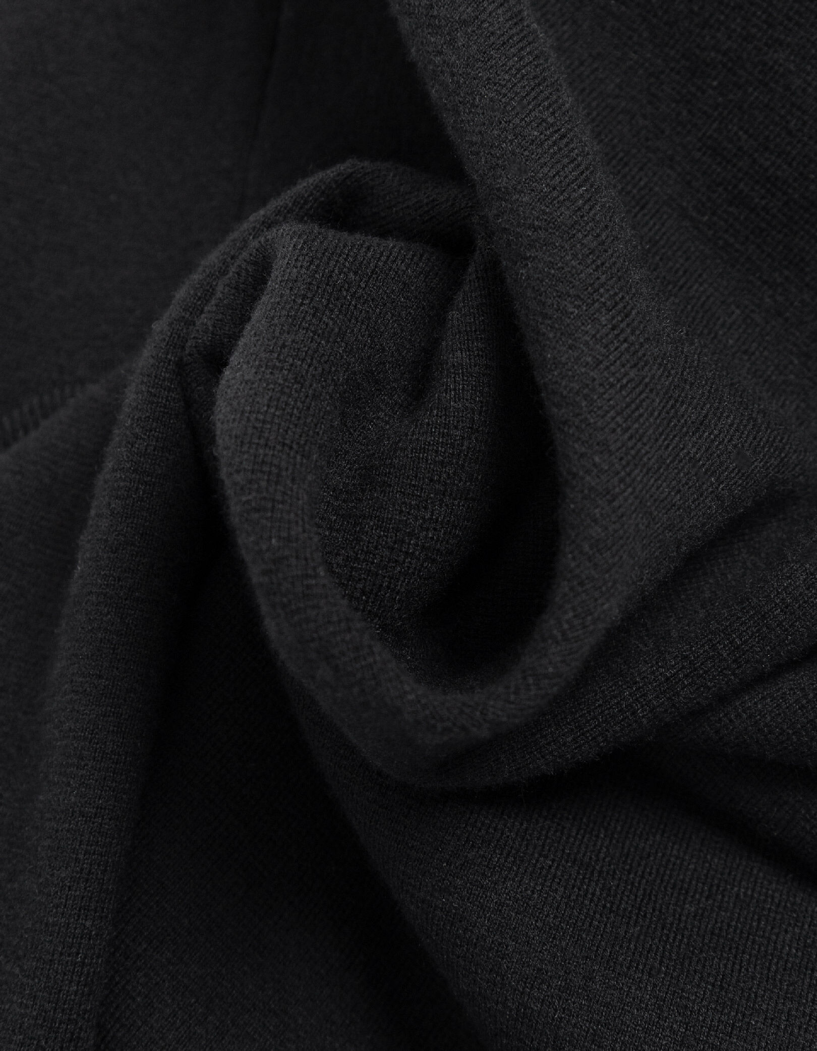 Pull sans manches noir tricot encolure V Homme