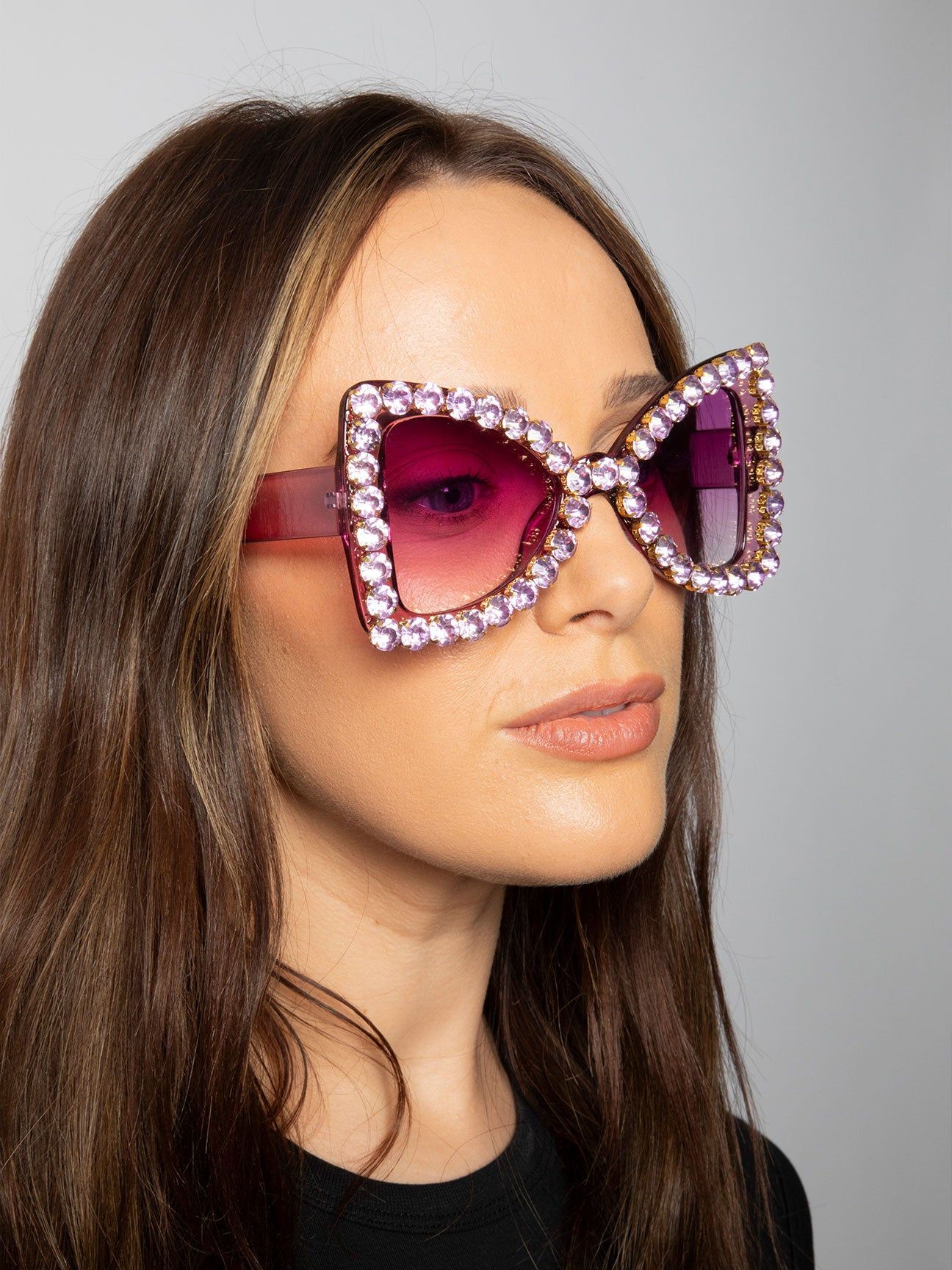 SVNX Oversized Triangular Crystal Gem Sunglasses in Purple