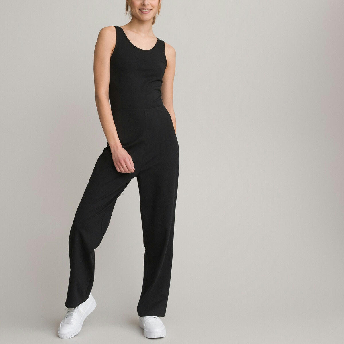 Combinaison pantalon sans manches, joli dos