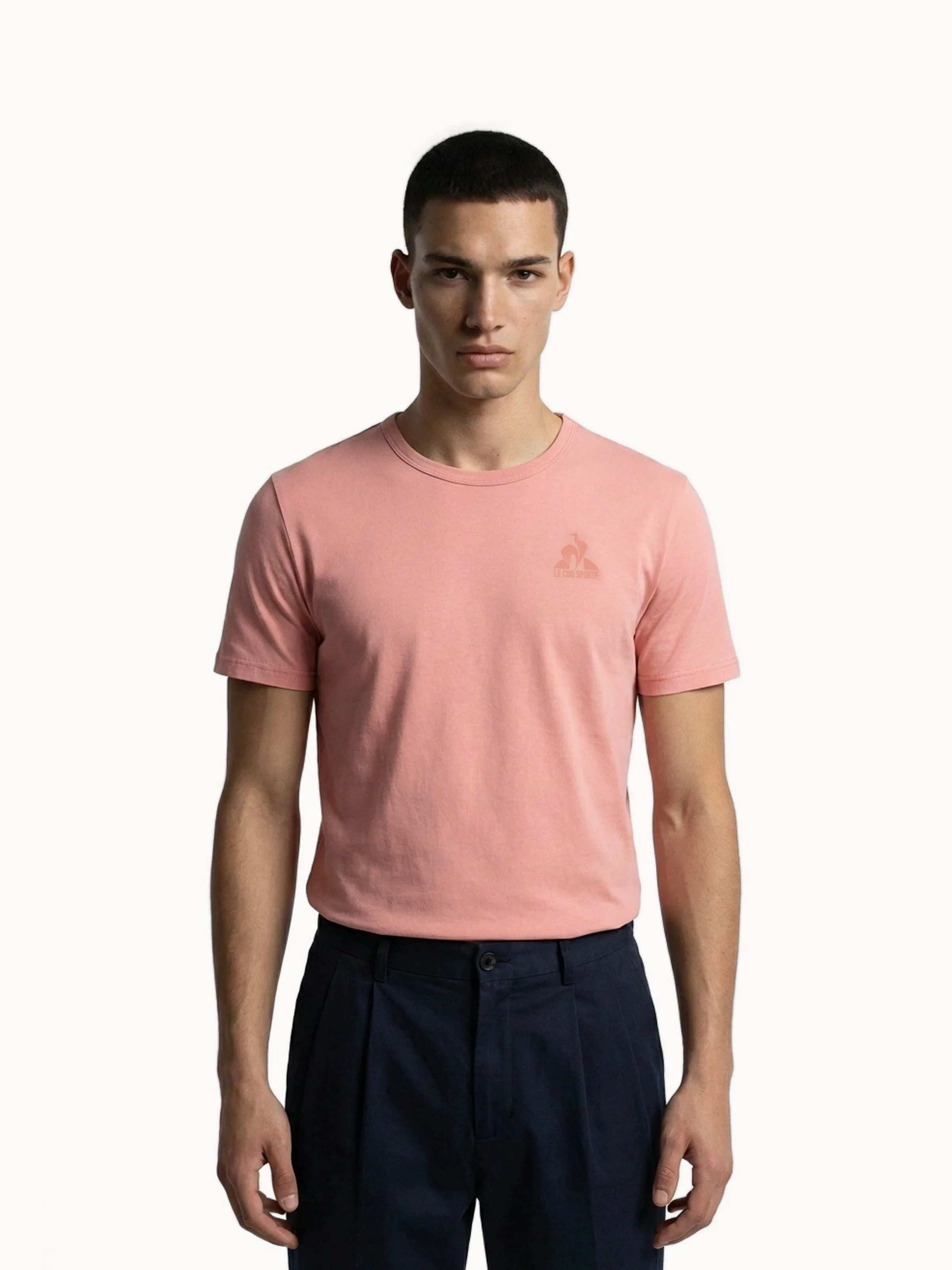 T-shirt Essentiel en jersey de coton avec logo ton sur ton