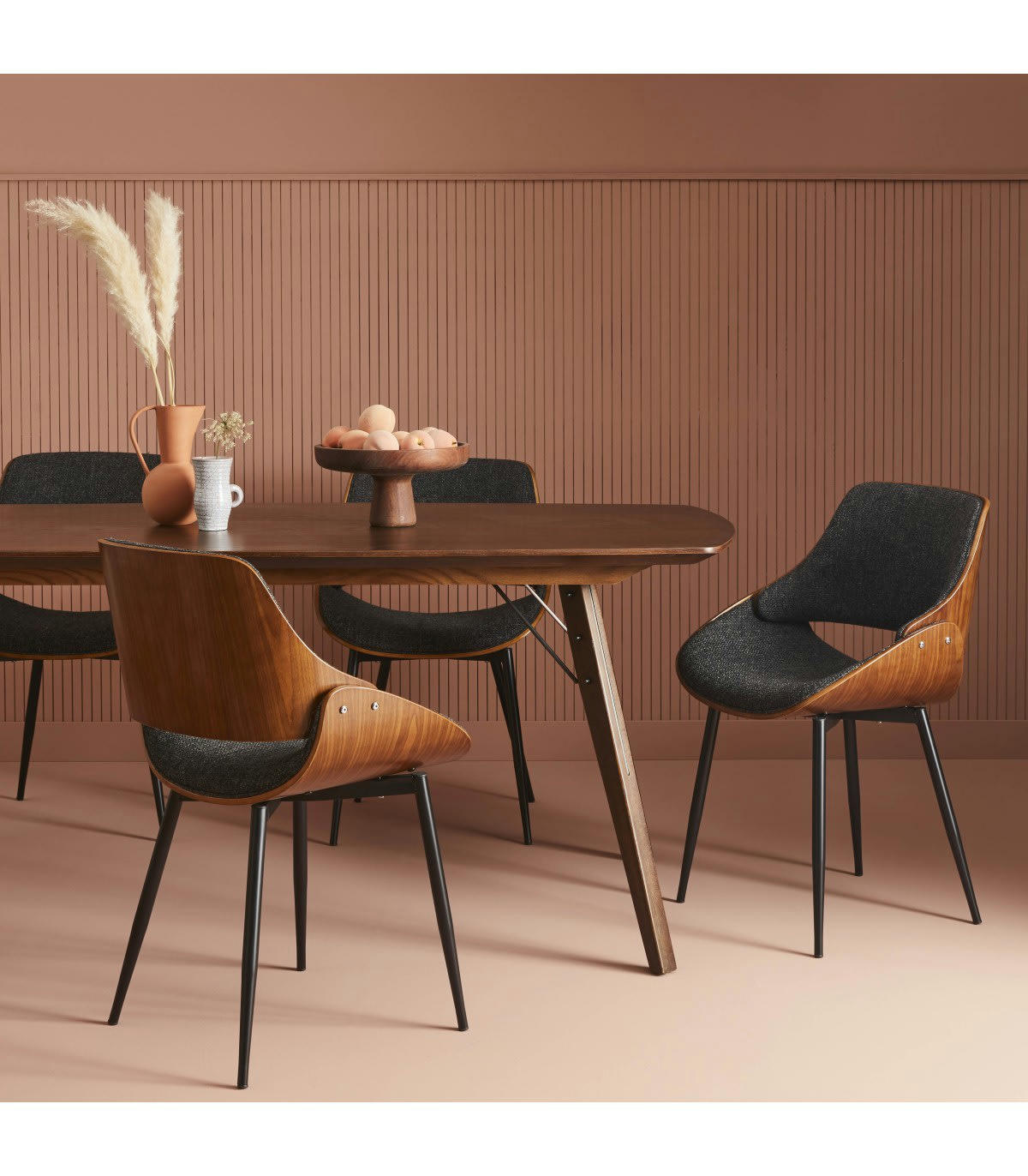 MANNIX - Chaise finition noyer avec assise en tissu gris