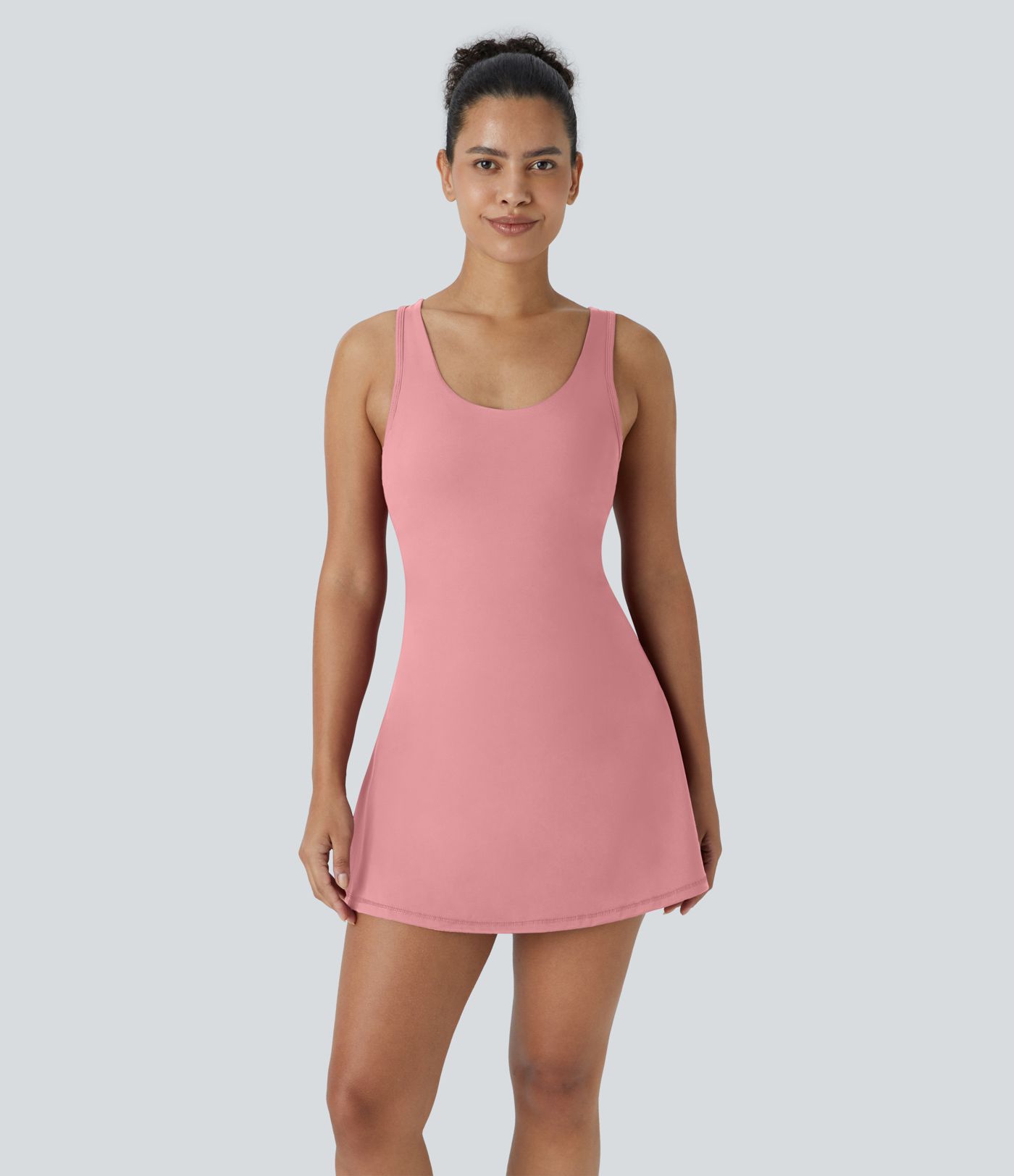 Robe de tennis mini SoftlyZero™ Airy à dos nu avec dos nageur découpé et poches effet frais InstantCool