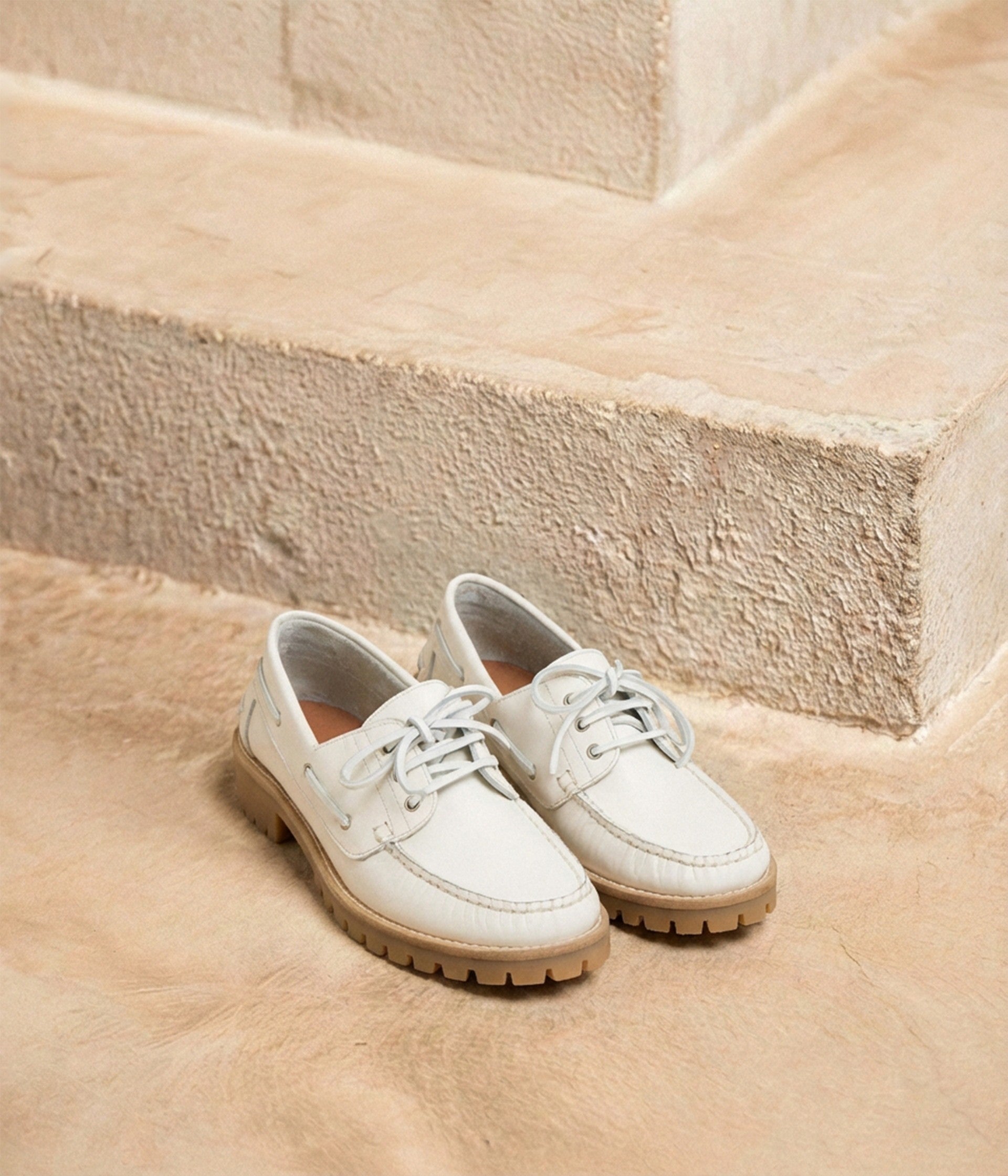Chaussures bateau blanches Bart