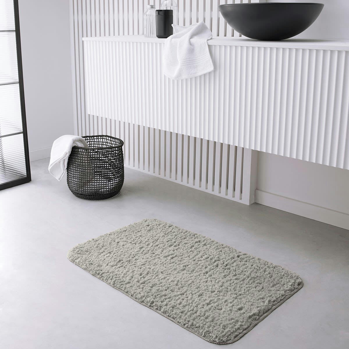 ESSENTIAL - Tapis de bain tufté uni en Polyester Beige 50x80 cm
