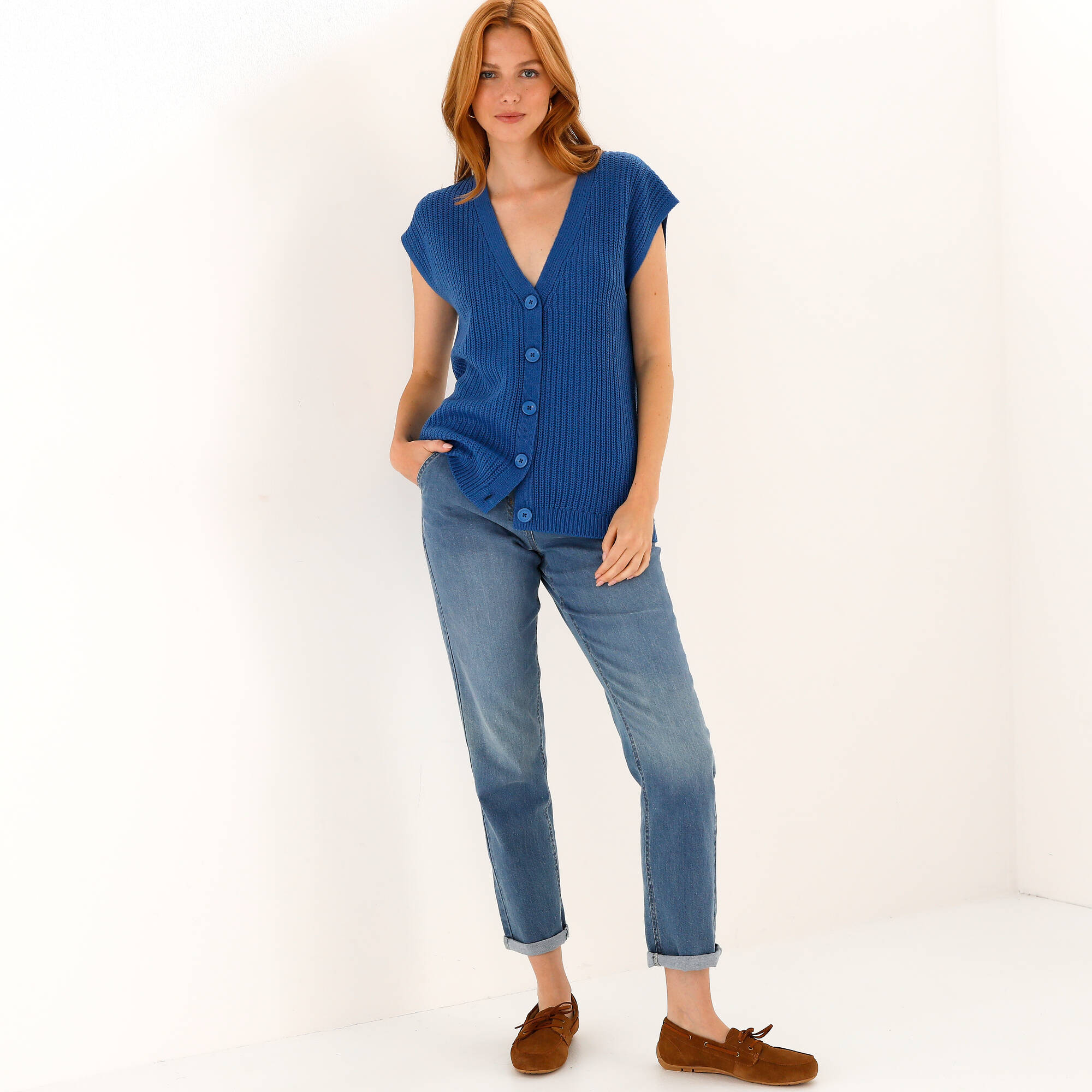 Gilet sans manches boutonné