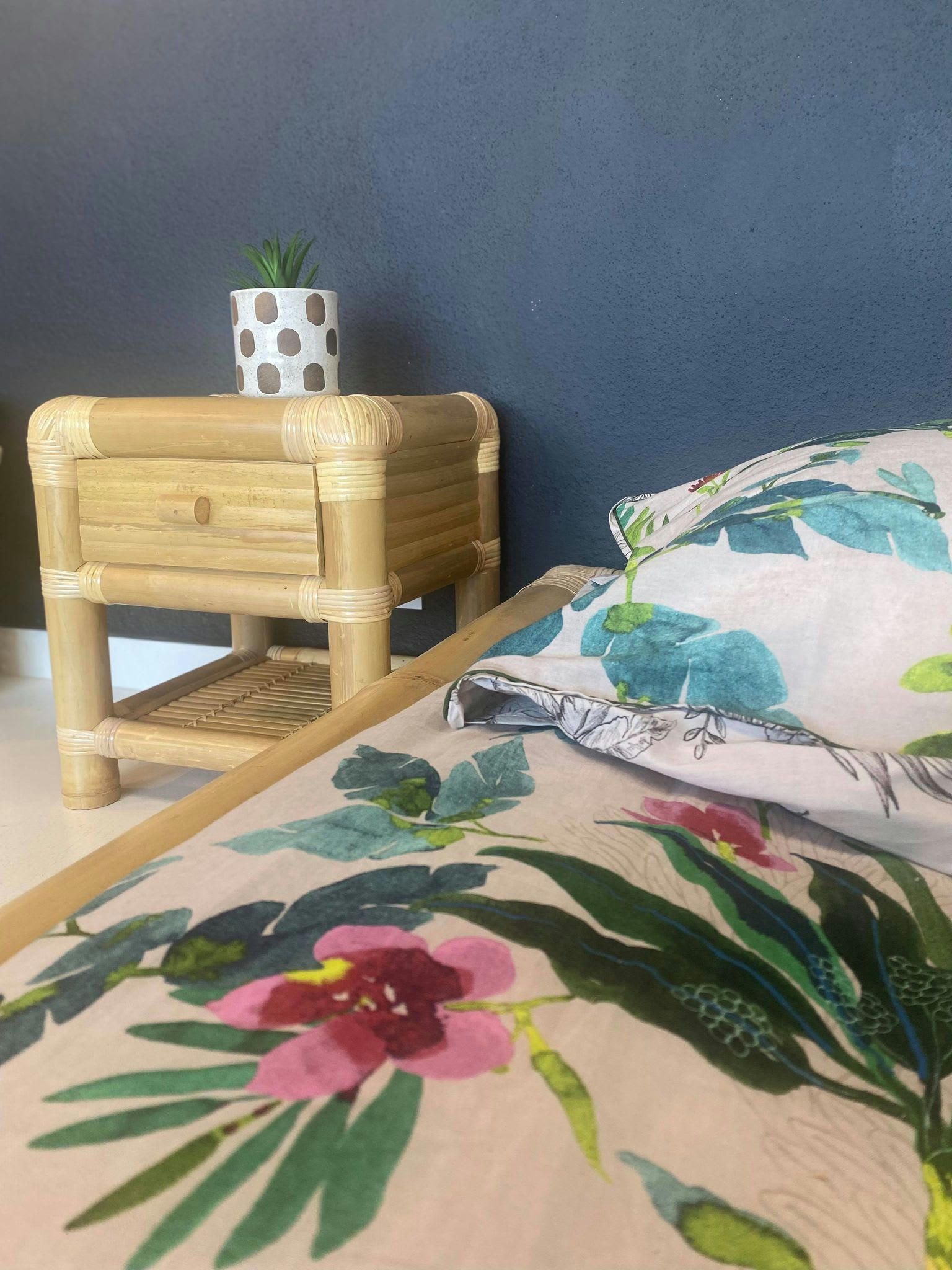 ORIA - Table de chevet en bambou