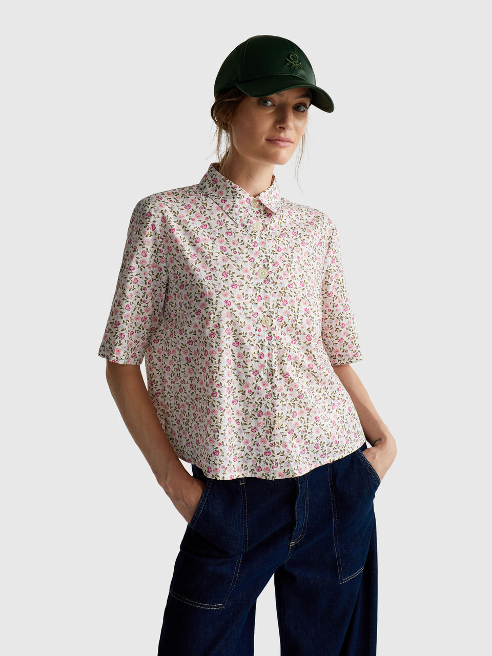 Short sleeve patterned shirt