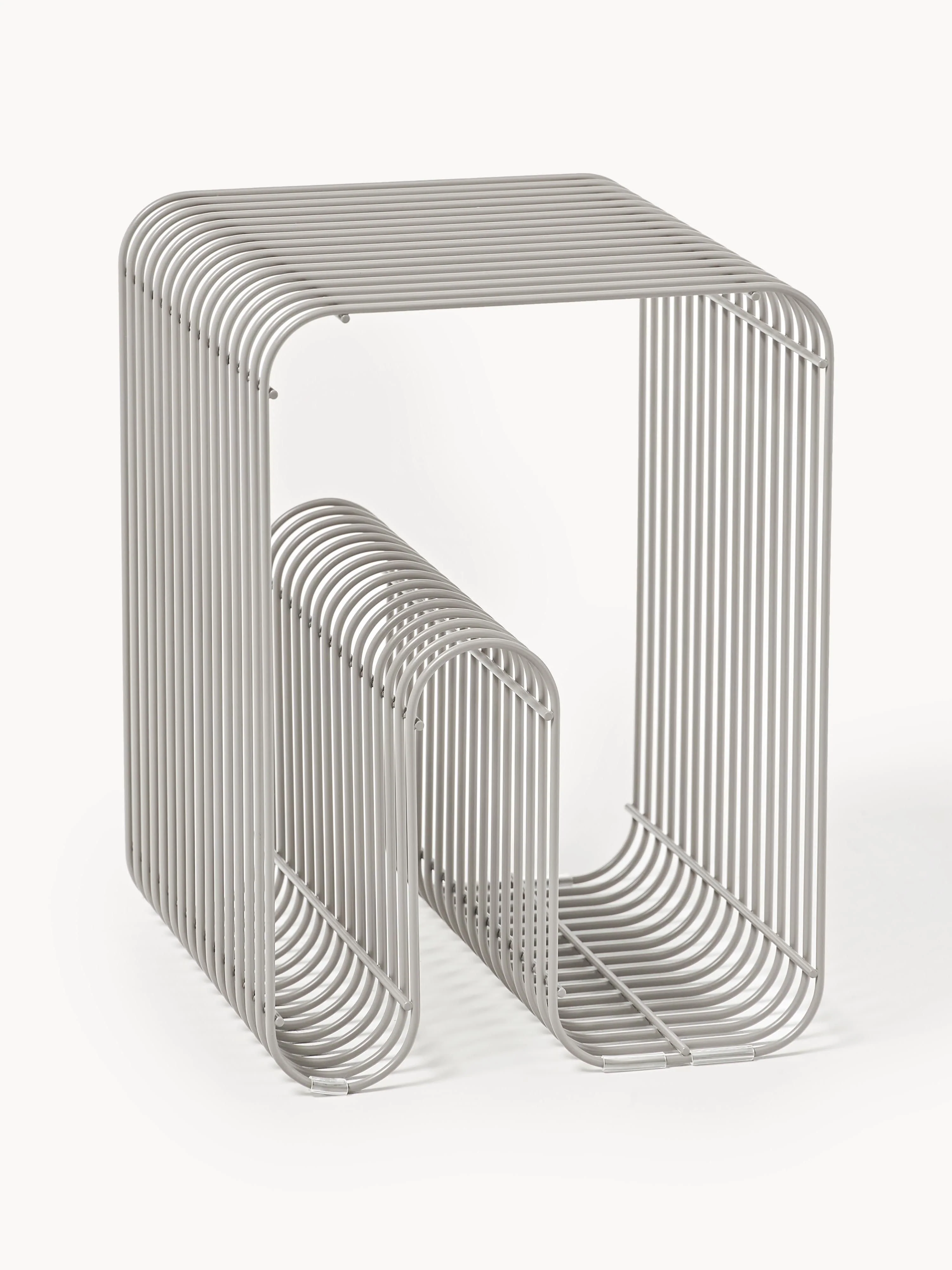 Metall-Hocker Curva