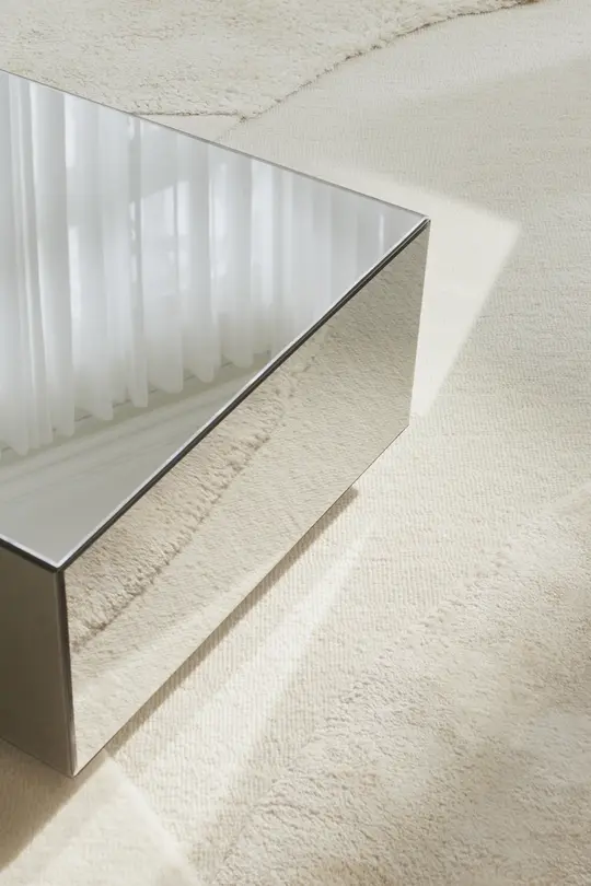 Klubtisch Speculum