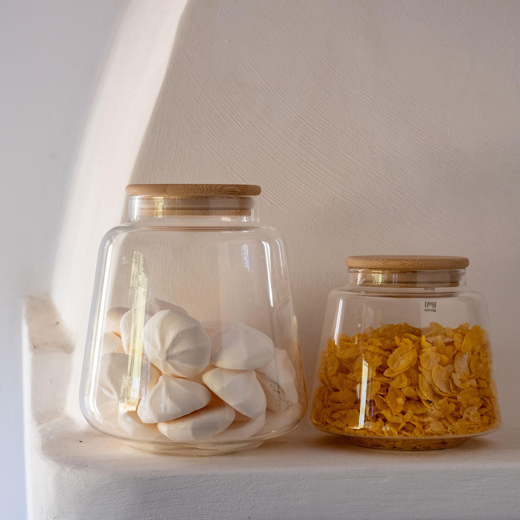 BOMBI - Bocal conique en verre avec couvercle en bambou 1L - transparent