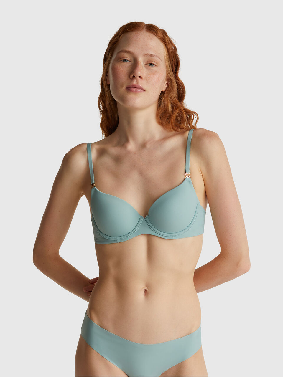 Padded bra with underwire