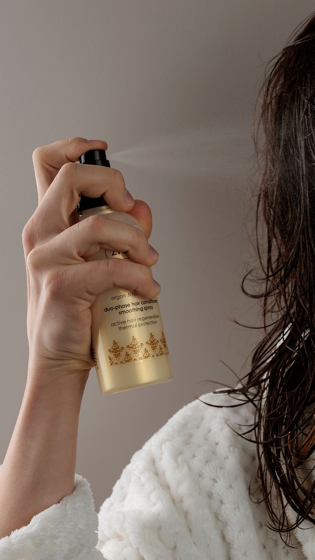 Ziaja Argan & Tsubaki Oils Duophase Hair Conditioner Smoothing Spray 125ml
