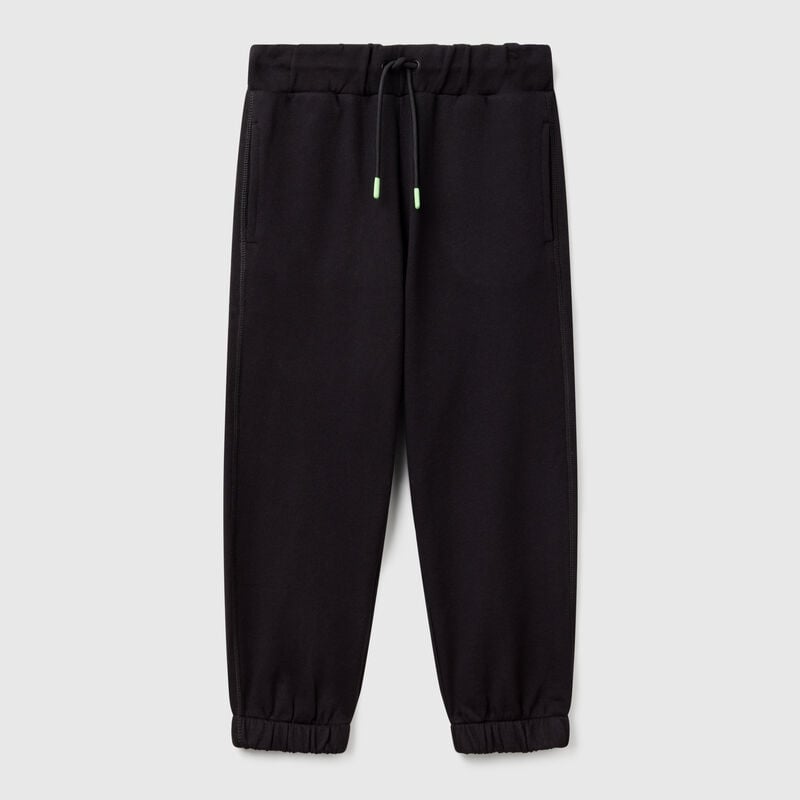 Joggers with print at the back