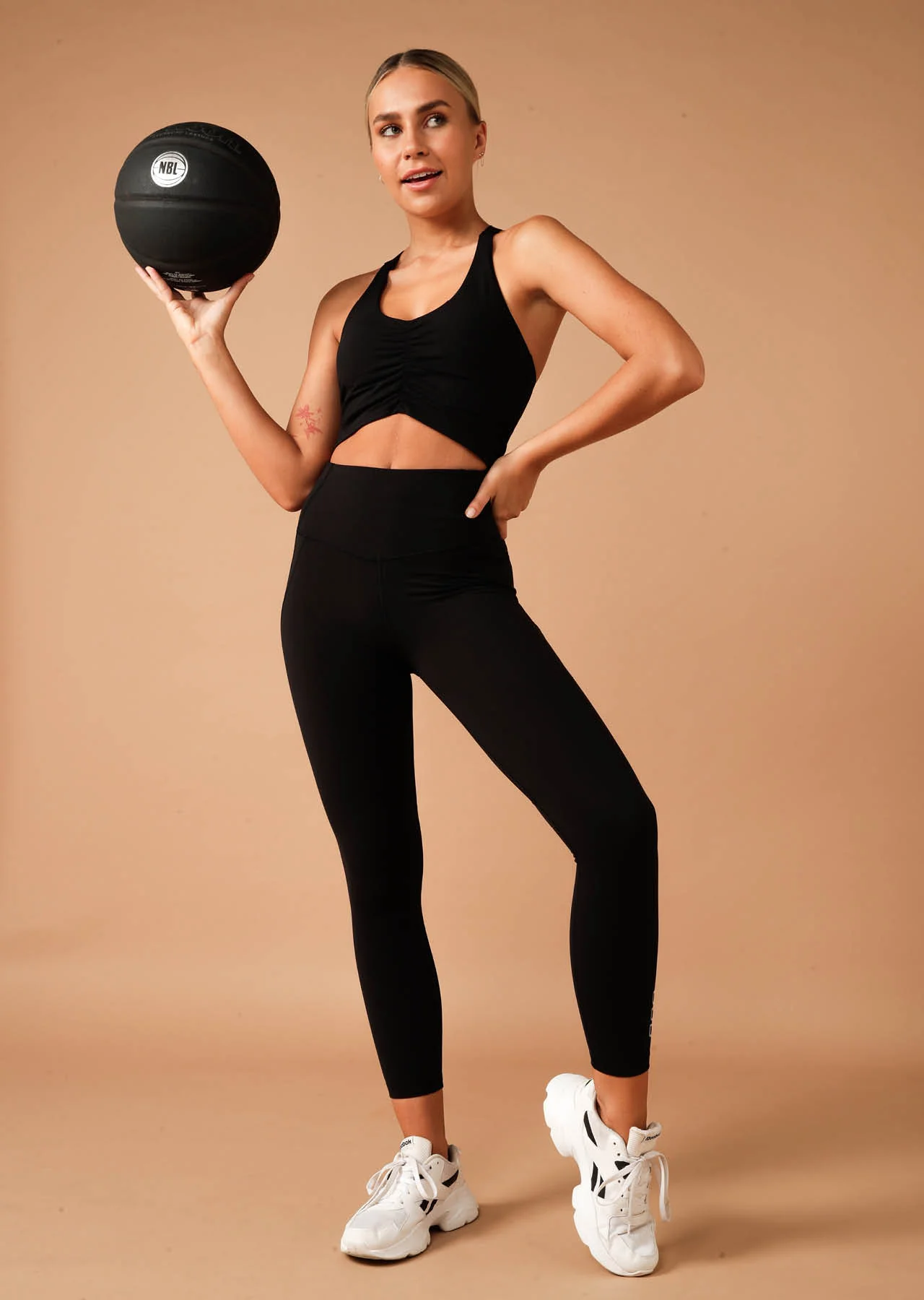 Smooth Booty Support Ankle Biter Leggings