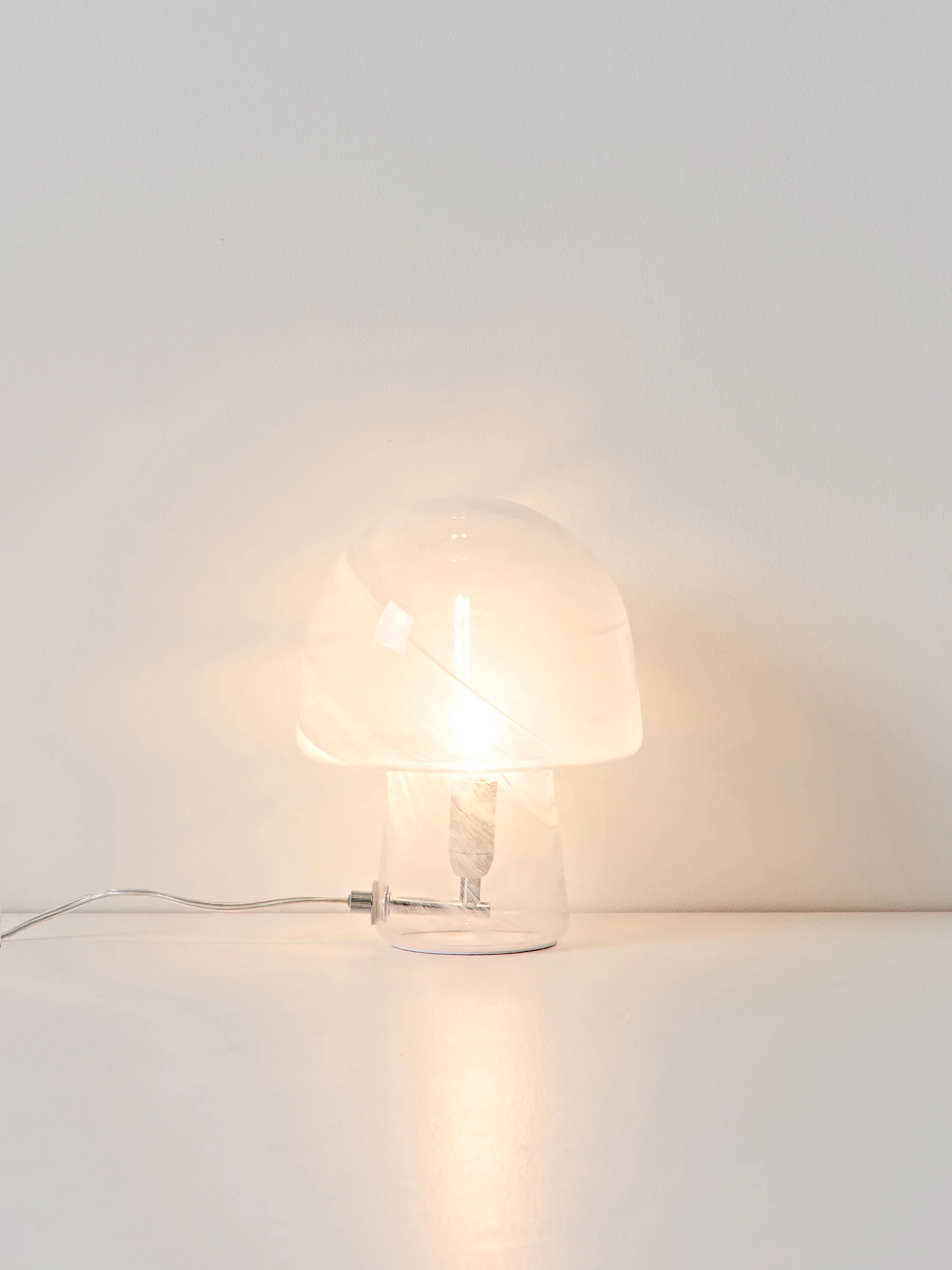 Tischlampe Talia in Marmor-Optik, in verschiedenen Größen