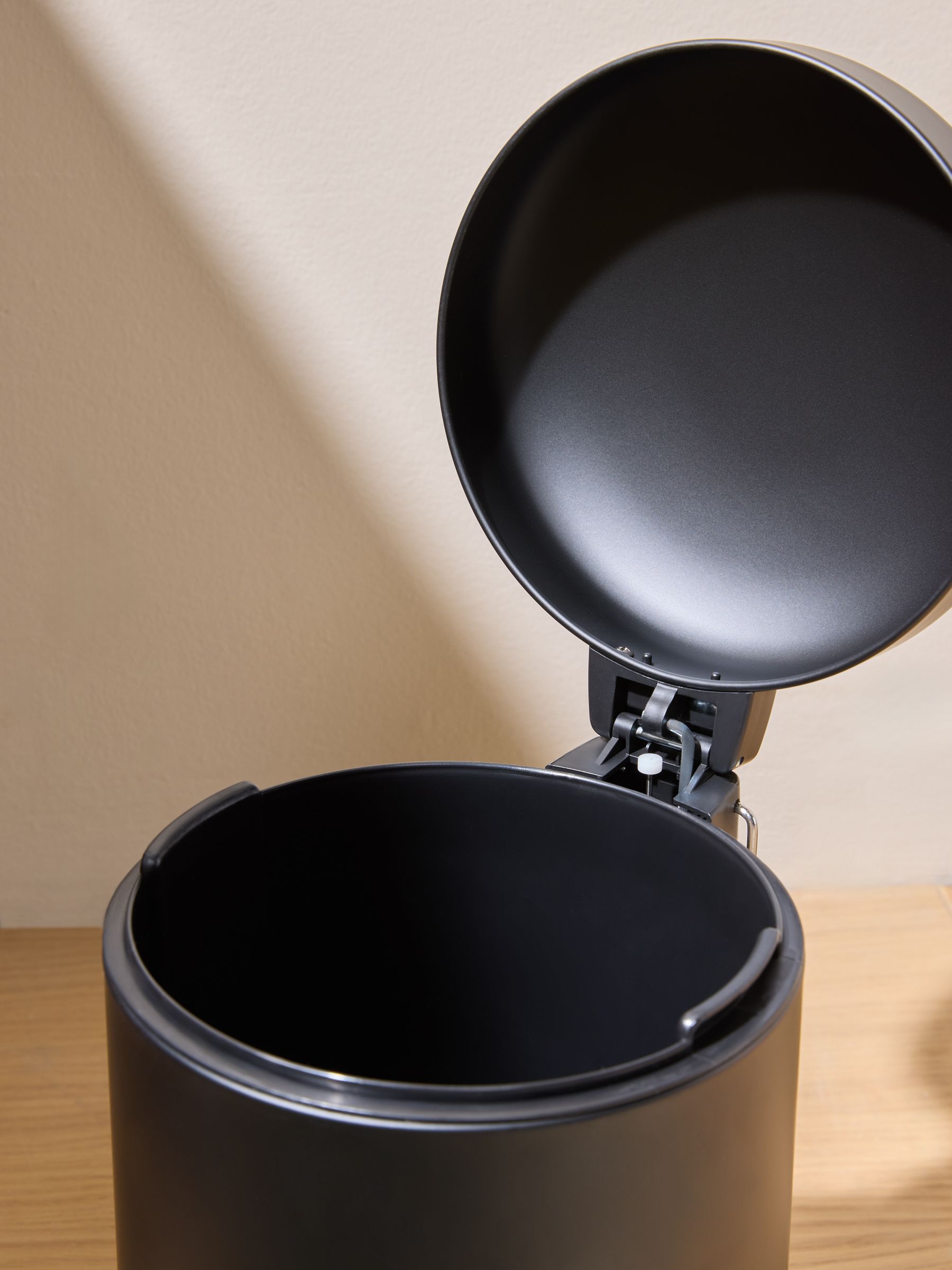 Joss 5 Litre Soft Close Pedal Bin in Black
