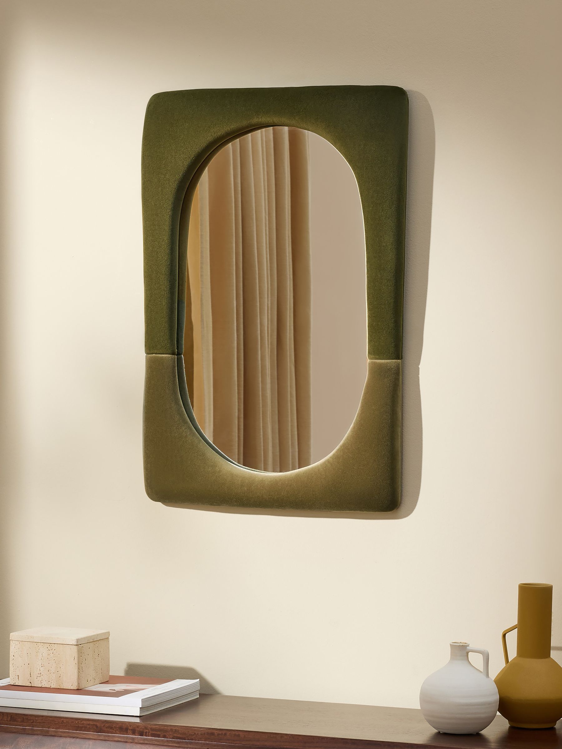 Selene Velvet Mirror in Green