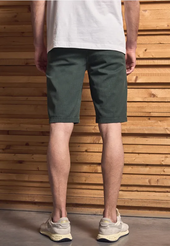 Struktur Chino mit Gürtel