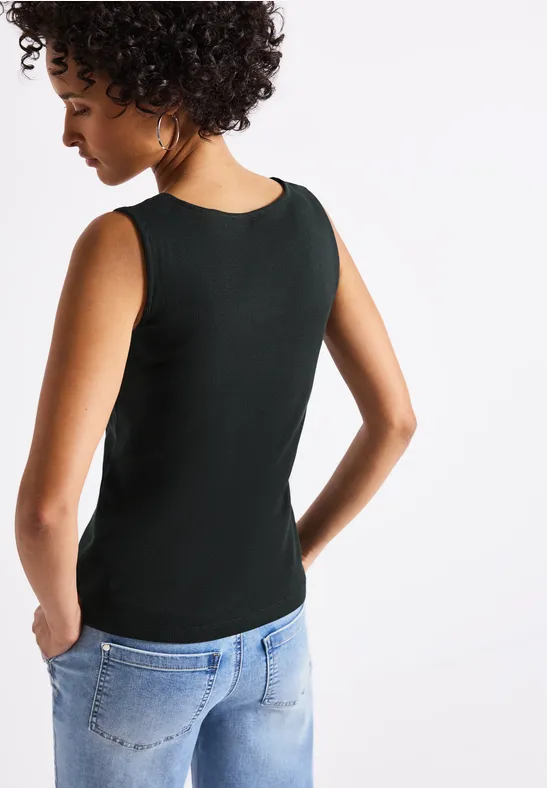 Top mit Herzausschnitt